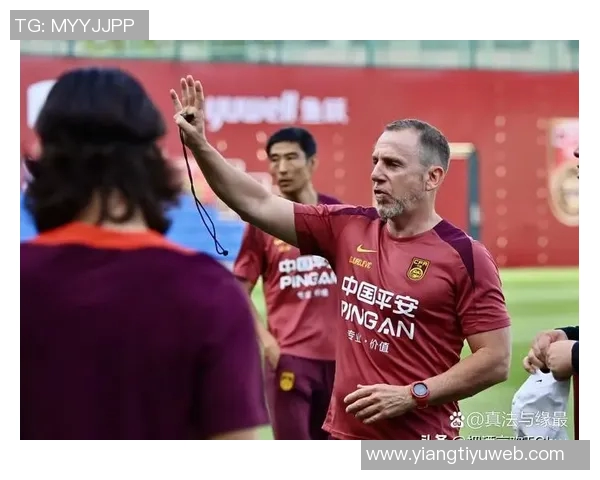 久尔杰维奇团队全运会观战寻宝为U20亚洲杯备战添新动力 久尔杰维奇团队全运会观战寻宝为U20亚洲杯备战添新动力