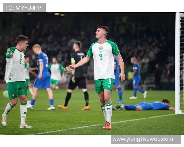 埃文弗格森以722选票当选罗马队对科莫最佳球员 埃文弗格森以722选票当选罗马队对科莫最佳球员