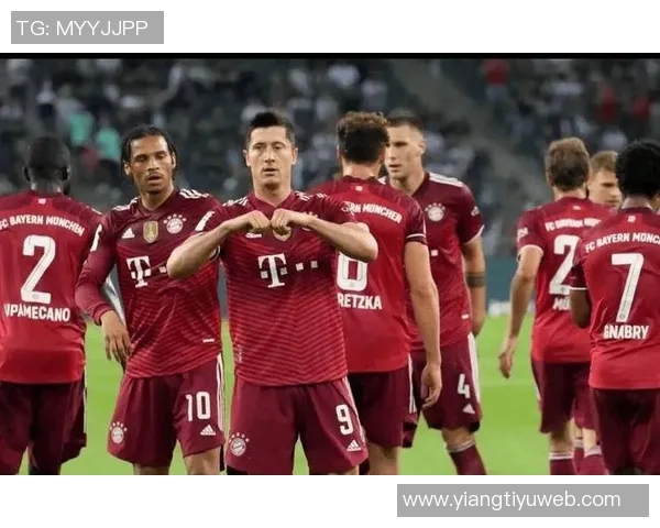 拜仁对阵弗赖堡海报发布迪亚斯卡尔贝斯特齐亮相剑指三分