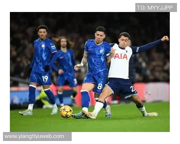 罗伯特桑切斯助力切尔西稳固防线对抗热刺展现出色表现