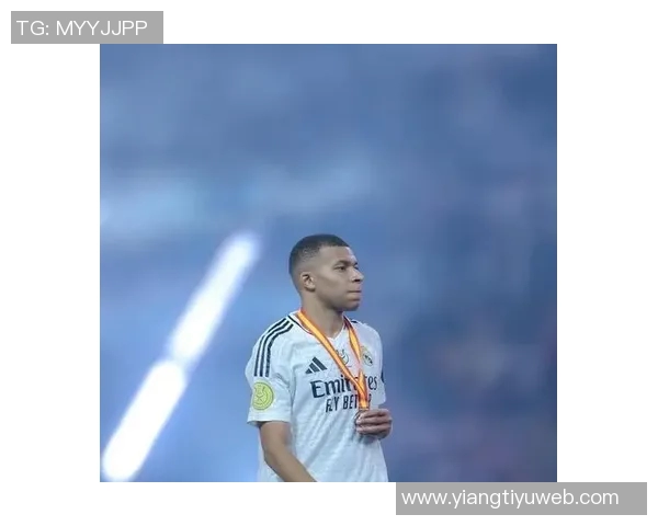 姆巴佩训练中暂时退场全力以赴争取赶上西超杯比赛